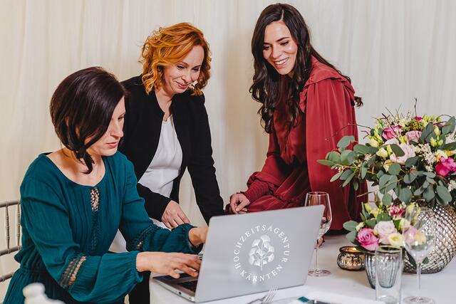 Die Hochzeitsagentur Kärnten bietet echten Mehrwert für zukünftige Brautpaare in Coronazeiten.  | Foto: footprints FOTOGRAFIE &amp; FILM by Petra Nestelbacher