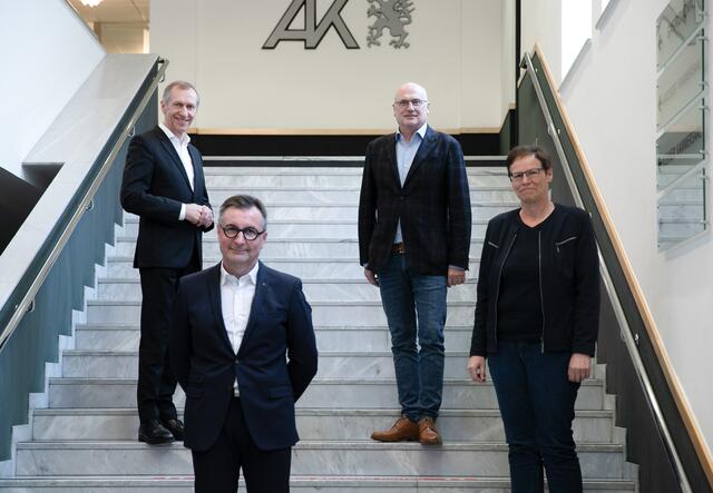 Bilanz über das „Corona-Jahr“ 2020: AK-Präsident Josef Pesserl, Außenstellenleiter  Elisabeth Johannes Hirmann (Hartberg), Direktor Wolfgang Bartosch und Außenstellenleiterin Elisabeth Groß (Fürstenfeld). | Foto: Graf-Putz/AK