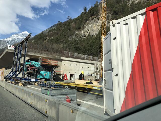 Die Galerie Imst auf der A12 Inntalautobahn wird zum einem vollwertigen, geschlossenen Tunnel umgebaut. | Foto: Othmar Kolp