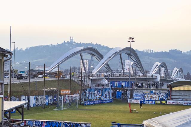 Der Name für die Nachfolgerin der Eisenbahnbrücke scheint gefallen zu sein. | Foto: Baumgartner/BRS