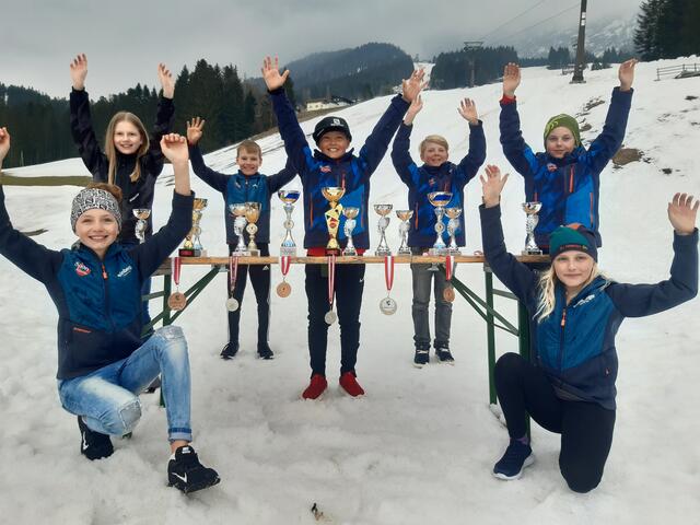 So sehen Sieger aus: die jungen Athleten aus Abtenau punkten mit zahlreichen Siegen beim SAG Landescup 2021. | Foto: SU Abtenau