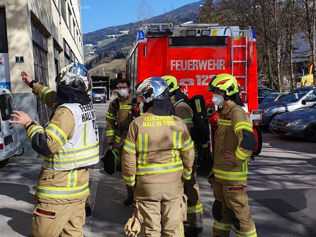 Bei Arbeiten an einem Gewerbeobjekt wurde eine Gasleitung angebohrt.