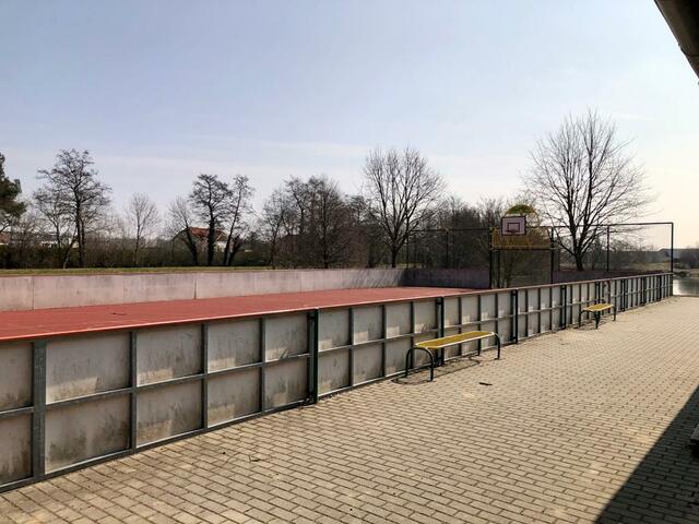 Spielplatz Rading neben dem Friedhof hinter der Augasse | Foto: Walter Art