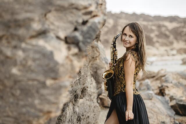 Saxophonistin und Hochzeitsrednerin Susan P. | Foto: Sabine Holaubek Photodesign