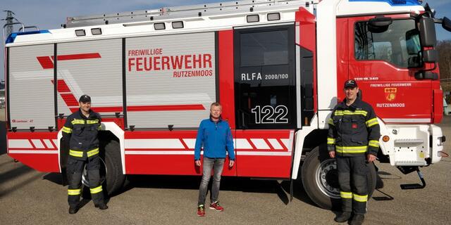 Als erster im Bezirk Vöcklabruck konnte sich der Kommandant der Freiwilligen Feuerwehr Rutzenmoos, Hauptbrandinspektor Florian Riedl, über die neu erworbene Lenkerberechtigung freuen.