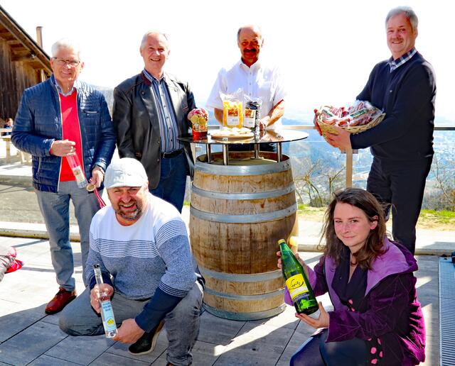 Stehend, von links: Josef Wallner, Werner Pachler, Georg Oswald, Glennard Grillitsch. Vorne: Martin Tschreppitsch und Martina Lippitz