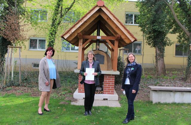Eva-Maria Lipp, Ingrid Fröhwein von der Fachschule Maria Lankowitz und Maria Scheucher-Fastl | Foto: LFI Steiermark