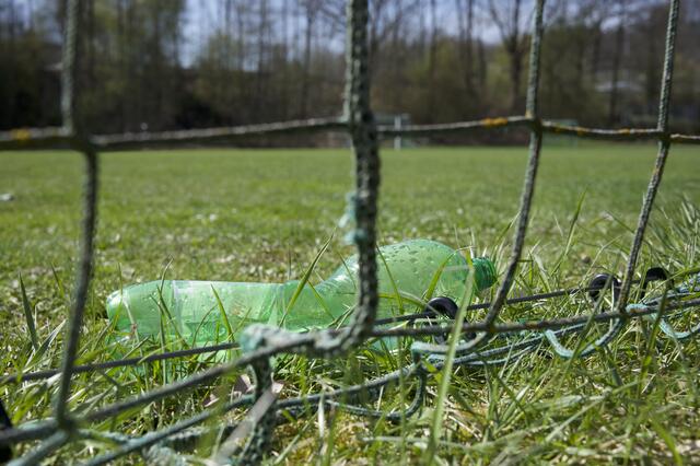 Die Hinterlassenschaften mancher Gäste frustriert die Vereinsmitglieder, die jeden Tag aufräumen müssen. | Foto: Baumgartner/BRS
