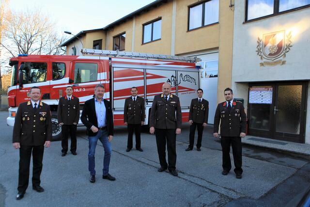 v.l.n.r.: Kurt Grien, Jochen Schmid, Bürgermeister Martin Falk, Franz Schiegl, Thomas Nichtawitz, Christof Tscheppen und René Gigl