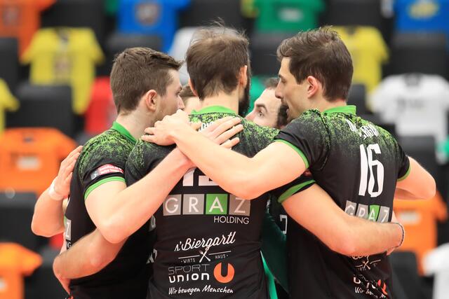 Bis jetzt hatten die UVC-Herren im Finale Grund zum Jubeln. | Foto: GEPA