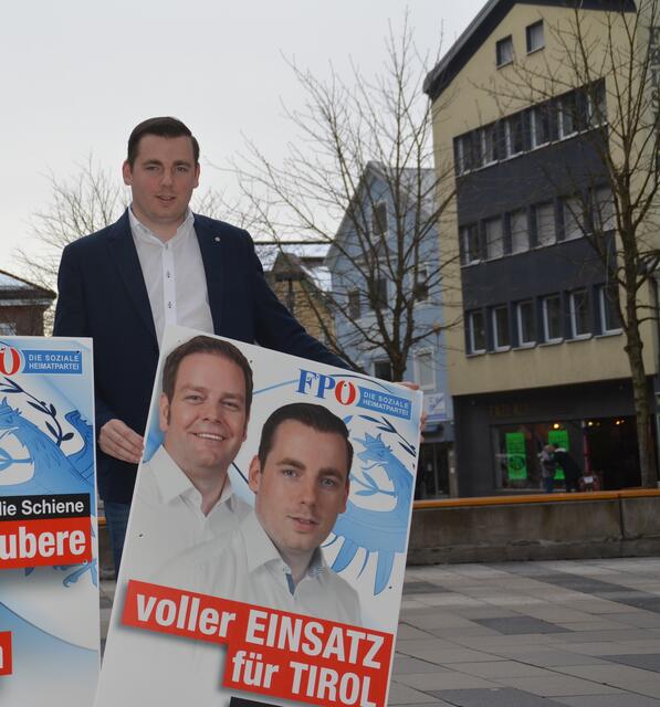 FPÖ- Landtagsabgeordneter Christofer Ranzmaier spricht von einer politischen Schmierenkomödie.