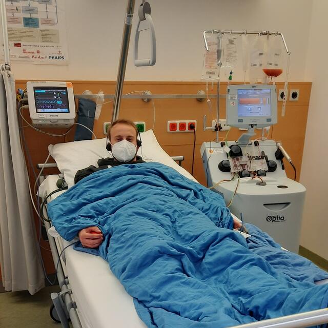 Der Inzersdorfer Tobias Pramberger, Torhüter bei Grün-Weiß Micheldorf, spendete Stammzellen.