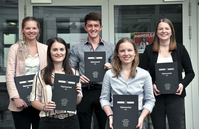 Lisa Ritzinger, Magdalena Wagner, Luca Schatz, Julia Weber, Sabrina Hirsch | Foto: BHAK