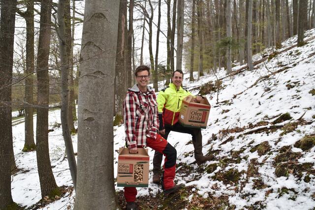 Jakob Mayer und Thomas Zöchling im Wald.