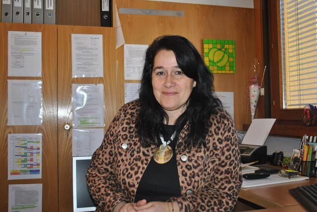 Lebt Zweisprachigkeit in der Schule: VS-Direktorin Amina Hrast