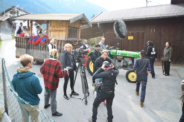 An mehreren Schauplätzen in Sautens wird der Kurzfilm "Zwölferleitn" gedreht.  | Foto: Schöpf