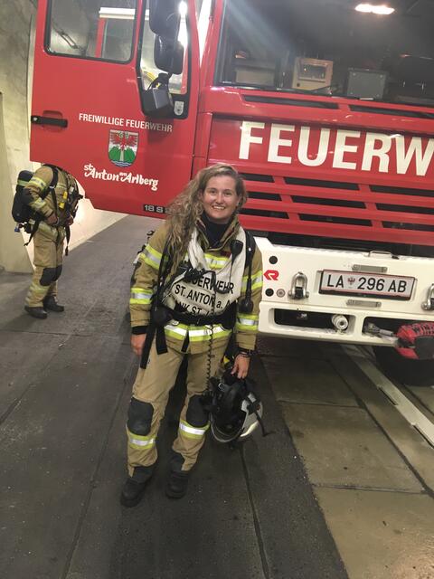 Magdalena Probst ist mit Herz und Seele Mitglied der FF St. Anton am Arlberg - Nun ist sie die erste Frau im Bezirk, die den Posten der Stellvertretung des Kommandanten inne hat.