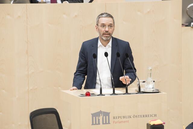 „Never ever", sagt FPÖ-Klubchef Herbert Kickl am Dienstag zu HC Straches Absichten, zurück in die Partei zu kehren.