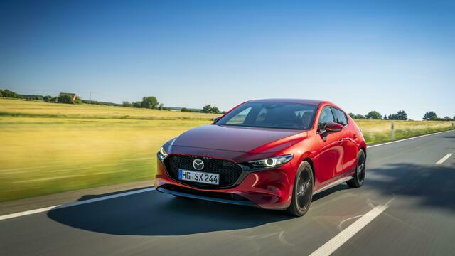 Der Mazda3 2021 überzeugt auf den ersten Blick. Bei Eisner Auto können Sie jetzt fast neue Mazda-Modelle zu Top-Preisen erstehen.