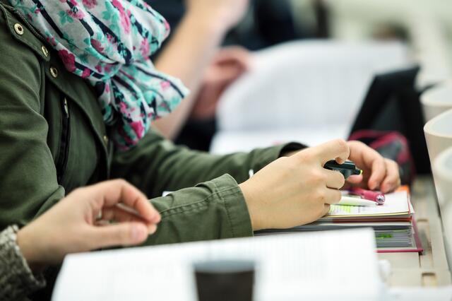 Öffis sollen für Studierende günstiger werden, fordert der  VSStÖ. | Foto: JKU