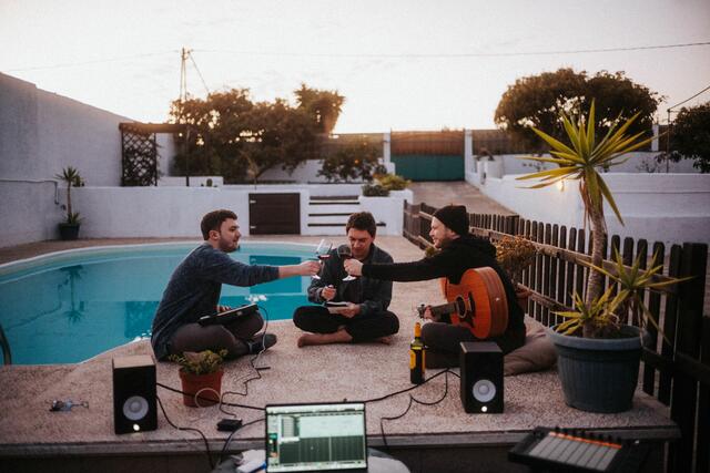 Jonathan Reiner mit Julian le Play und Lukas Hillebrand während einer "Songwriting-Reise" auf den Kanaren.