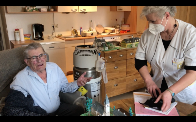 Heinz Pöschl in Aflenz freut sich über jeden Besuch der Hilfswerk-Pflegerinnen. Er nennt sie "seine Engel".