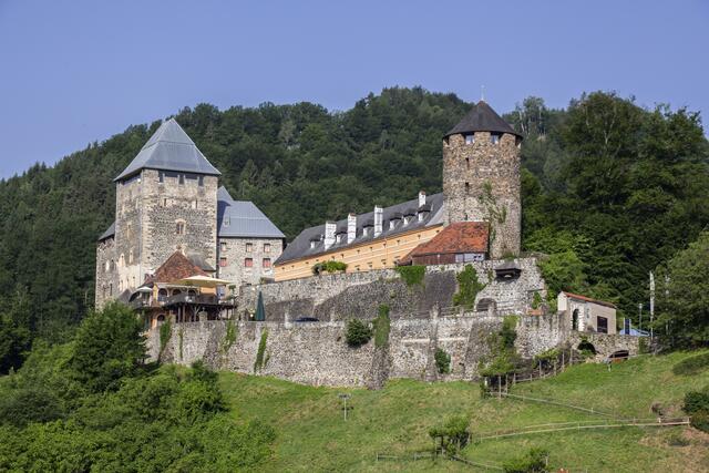 Auf der Burg Deutschlandsberg findet die erste Fachkonferenz mit Sicherheitsexperten aus ganz Österreich statt.