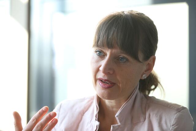 Die grüne Stadträtin Martina Berthold freut sich über die große Nachfrage nach Fahrrädern als Alternative zum motorisierten Stadtverkehr.