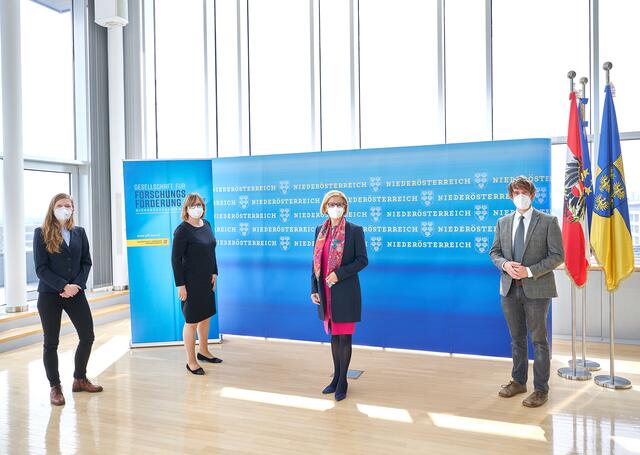 Claudia Gusenbauer, GFF-Geschäftsführerin Barbara Schwarz, Landeshauptfrau Johanna Mikl-Leitner und Brian Horsak.