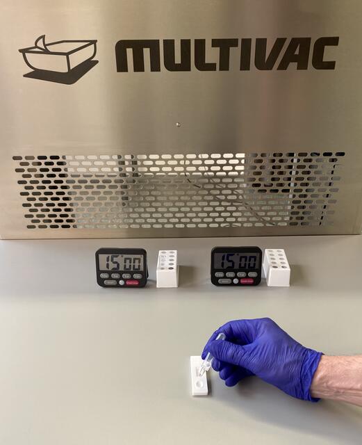 Dreimal pro Woche können sich Multivac-MitarbeiterInnen in der firmeninternen Teststraße auf das Corona-Virus testen lassen. | Foto: Multivac