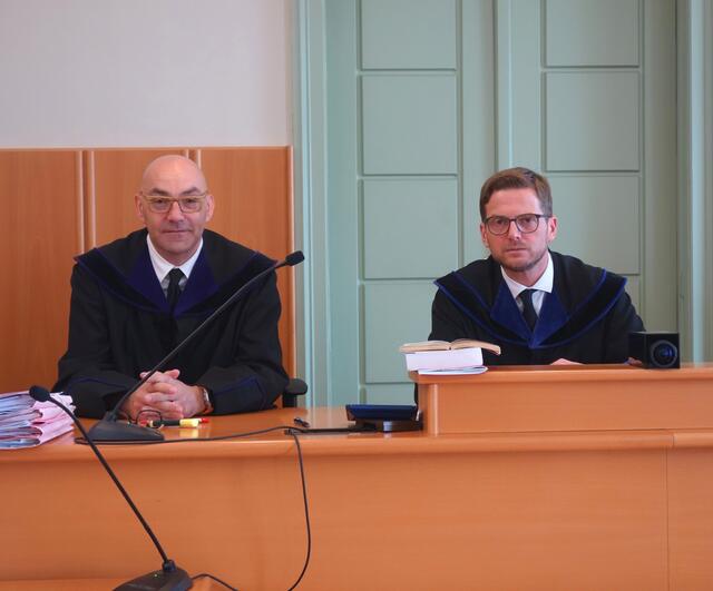 Die Richter Helmut Weichhart und Markus Grünberger. | Foto: Probst