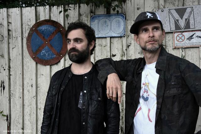 "mehrYEAH" , das Armin Koch und Andreas Hagemann, planen für Mai einen Videodreh im Stadion Kapfenberg. | Foto: mehrYEAH