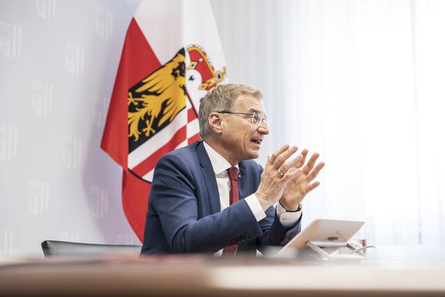 Landeshauptmann Thomas Stelzer (ÖVP): "Wenn es so weiter geht, wird zumindest so ein Sommer wie im Vorjahr möglich sein." | Foto: Land OÖ/Mayrhofer