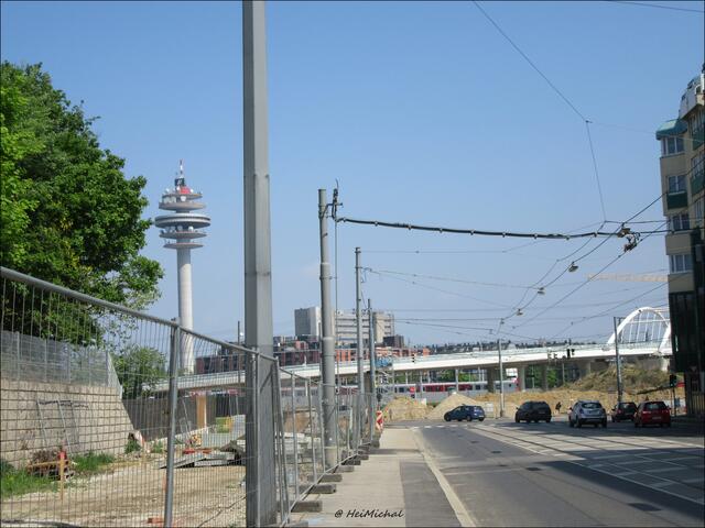 In der Absberggasse wird rund vier Wochen lang saniert. | Foto: Heidi Michal