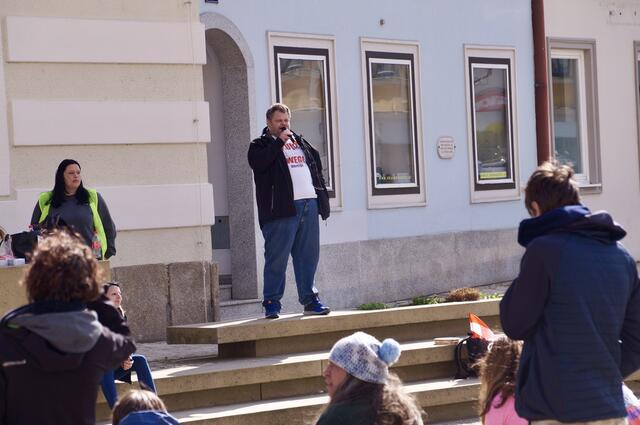 Die Bilder der Protestkundgebung in der Melker Innenstadt.