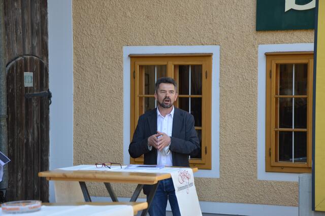 Gottfried Kahr, Leiter des Schrift- &amp; Heimatmusem in Pettenbach, eröffnete die Ausstellungssaison 2021 | Foto: Wolfgang Feichtinger