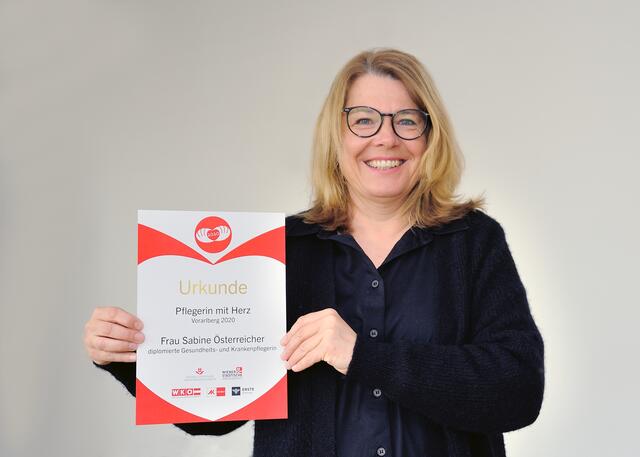 Sabine Österreicher, diplomierte Gesundheits- und Krankenpflegerin in der mobilen Kinderbetreuung und „Pflegerin mit Herz“ 2020 aus Vorarlberg in der Kategorie „Pflege- und Betreuungsberufe“.