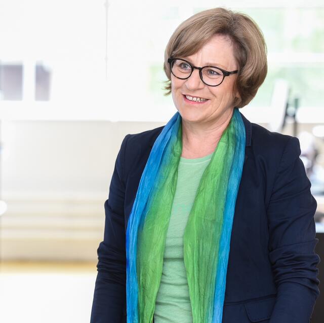 Mag. Jutta Dieing wurde nach dem Hearing von der Projektsteuerungsgruppe zum OE-Prozess als Gemeindemanagerin vorgeschlagen und daraufhin einstimmig vom Lecher Gemeindevorstand bestimmt.  | Foto: Udo Mittelberger