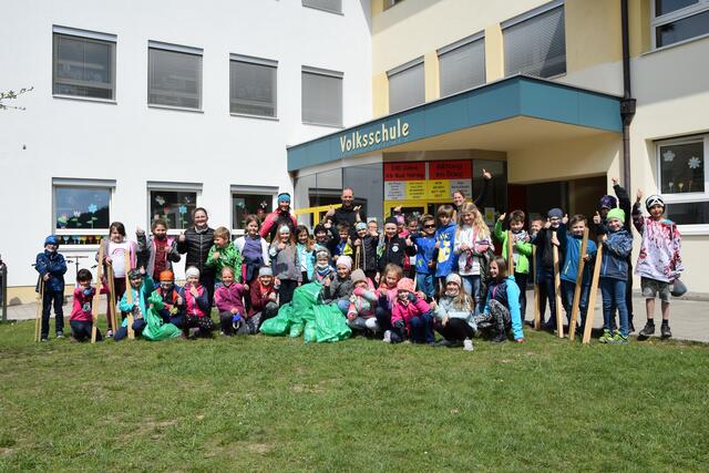 Eine lehrreiche Erfahrung für die Volksschüler der 2. Klassen in Bad Häring.  | Foto: Gemeinde Bad Häring