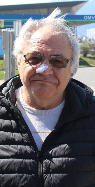 Carlos Jacinto, Hall