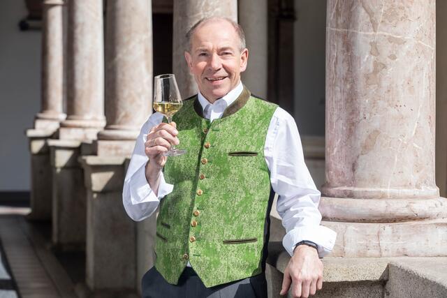 Genuss-Landesrat Max Hiegelsberger lädt ein, den Muttertag kulinarisch zu feiern. | Foto: Hermann Wakolbinger