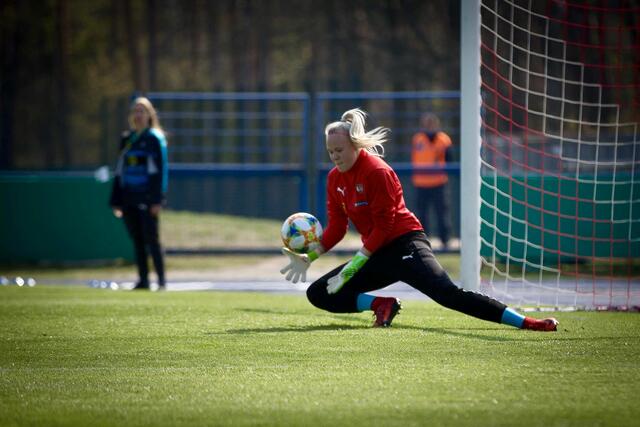 Die 20-jährige Braunauerin Andrea Gurtner hat schon mehrere Anfragen internationaler Spizenvereine.  | Foto: Andrea Gurtner