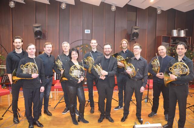 Horns of the Panther Neun Hornisten mit unterschiedlichen Ansätzen Weiz