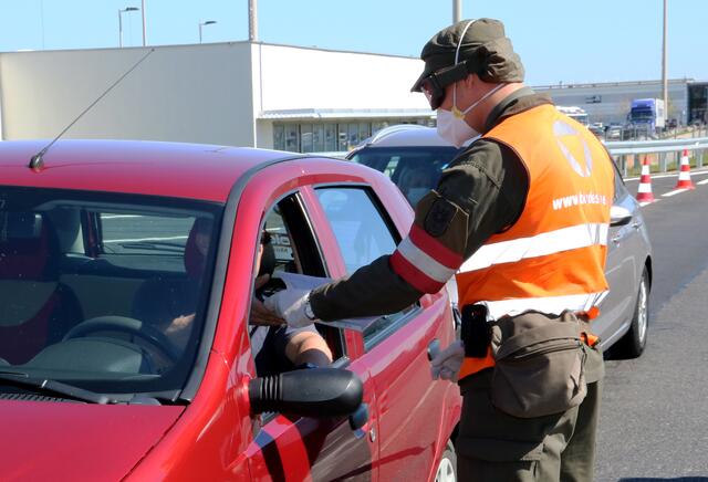 Drei Soldaten sollen an mindestens zwei Grenzen im Nordburgenland illegale Einreise gegen Geld ermöglicht haben | Foto: Mario Knipfer/Bundesheer