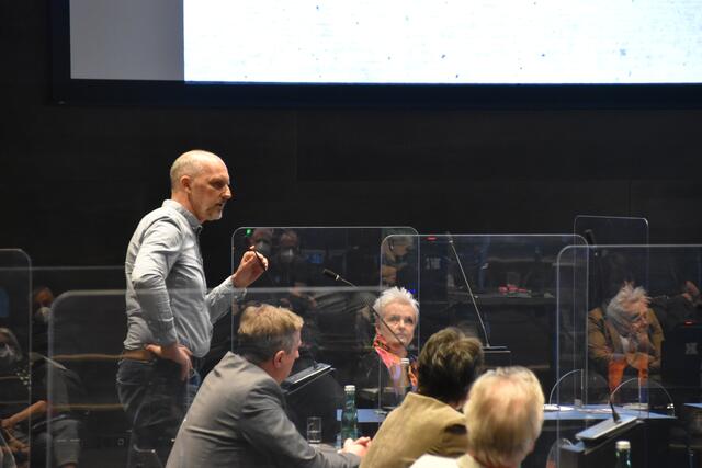 Umsetzen wolle man die Begegnungszone nur mit einer Verordnung und ohne große bauliche Maßnahmen, so die Parteifreien.  | Foto: Barbara Fluckinger