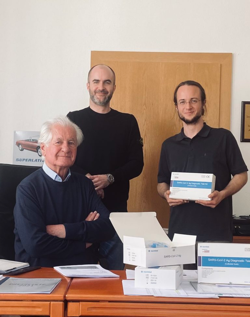 Firmengründer Michael Zamponi mit seinen Söhnen Lukas und Maximilian.
