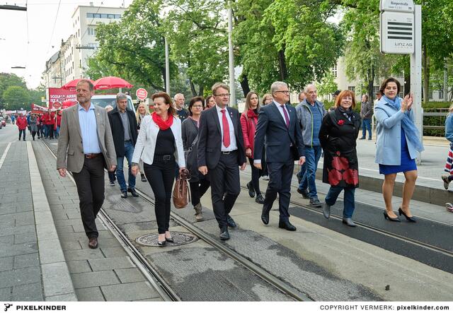 Zum letzten Mal ist die Linzer SPÖ 2019 über die Landstraße marschiert. | Foto: Pixelkinder
