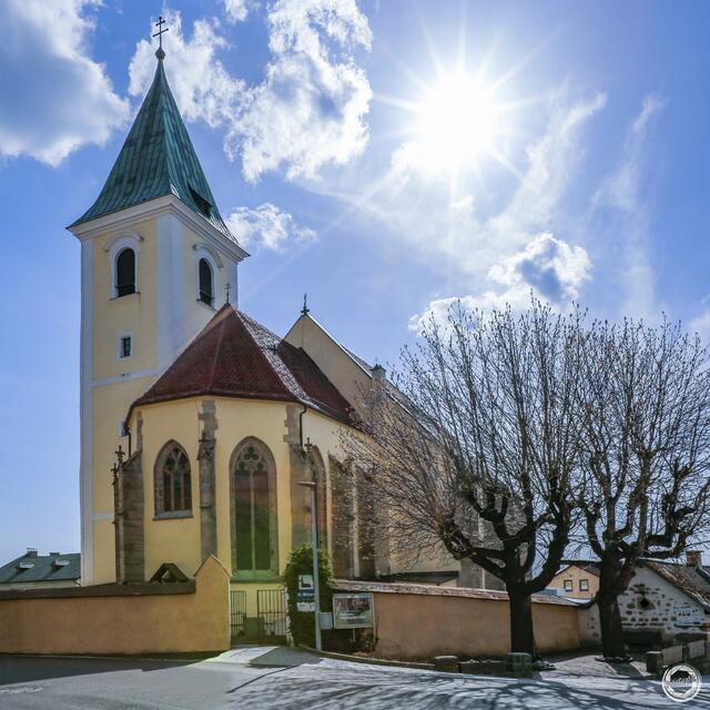 ST. LEONHARD BEI FREISTADT Sehenswert die Pfarrkirche in St. Leonhard bei Freistadt mit