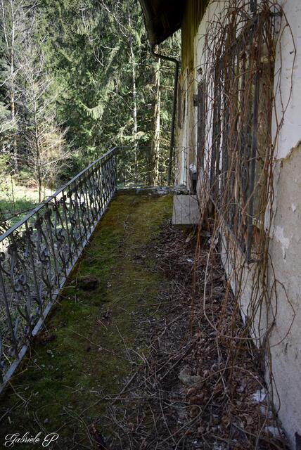 Balkon und Aufgang zur Haustüre  | Foto: Gabriele P.