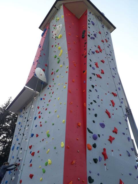 Der Kletterwand am Puchkirchner "Power Tower".